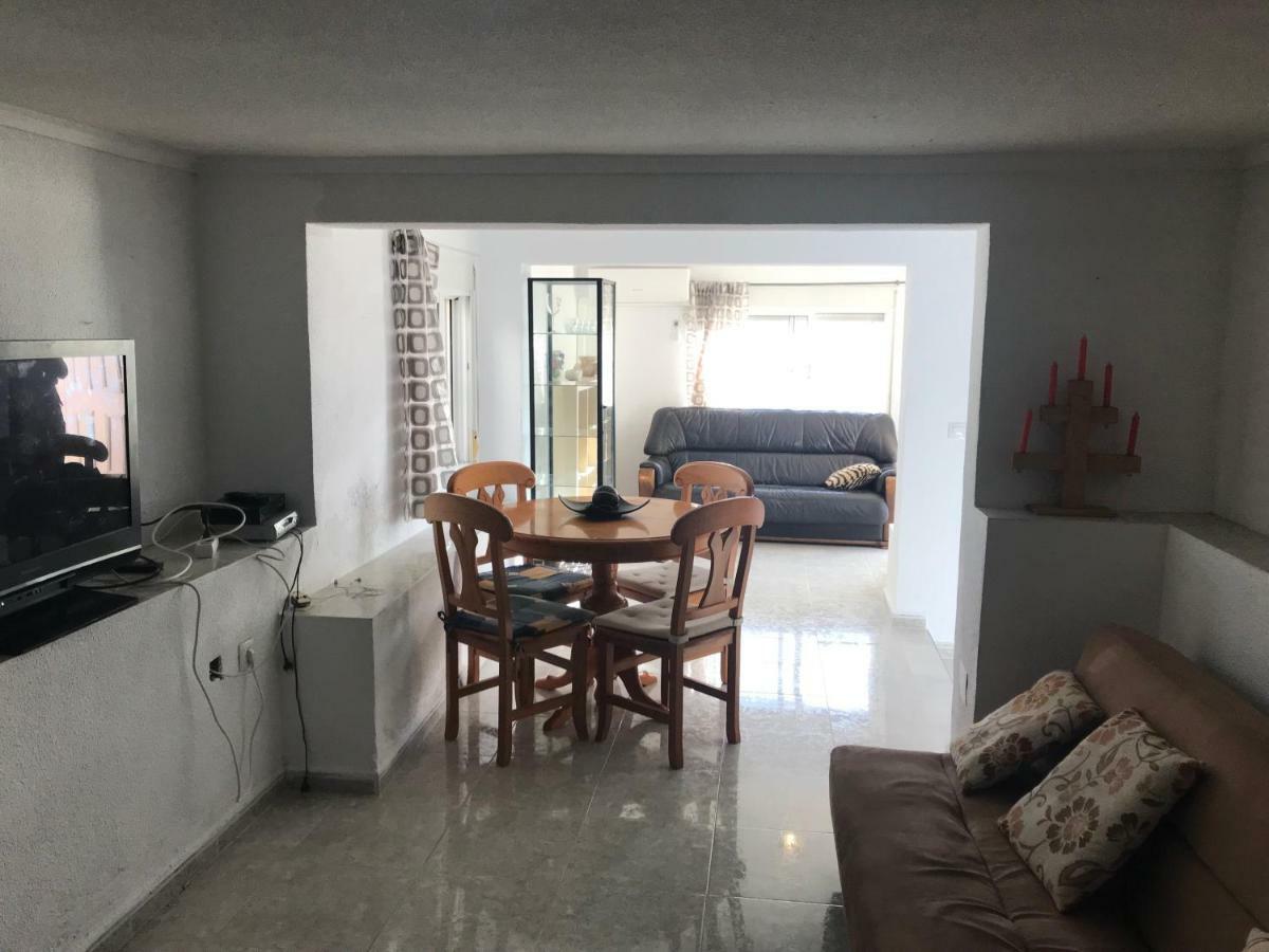 Detached Extended Lola Villa La Marina Ngoại thất bức ảnh